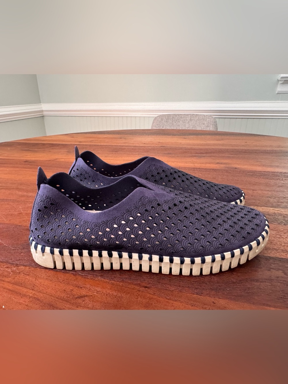 Women's Ilse Jacobsen Tulip Navy Blue Perforated Leather SlipOn Flats 39 (8-8.5)